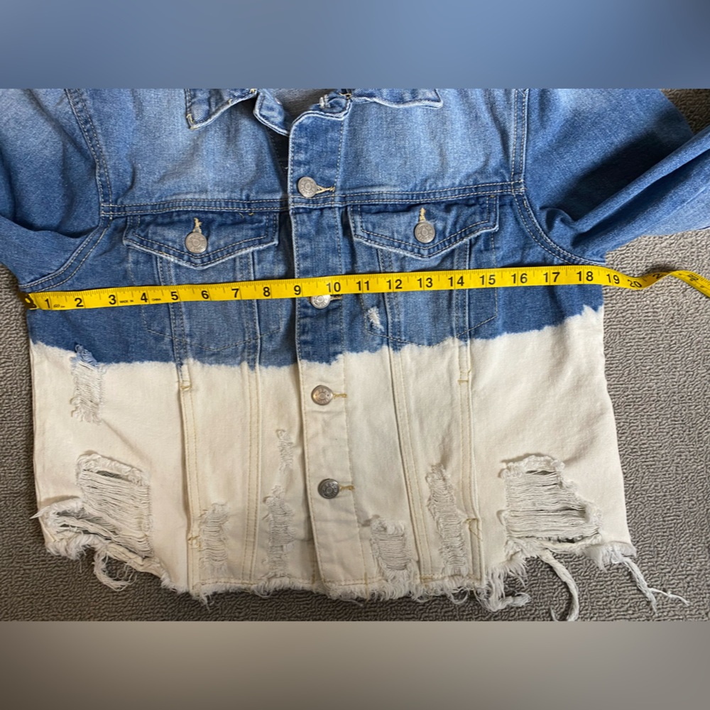 BBJ Los Angeles Two-Tone Blue & Cream Distressed Denim Jacket- Streetwear Cotton - Picture 4 of 5